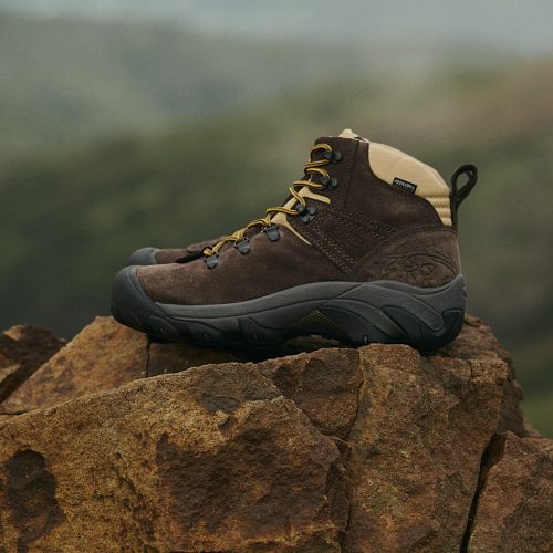 KEEN M PyreneesXMountainResearch 1029399 PDP Lifestyle Horizontal 1 b03922ca e29f 4d1d 928a 36546908a8ed