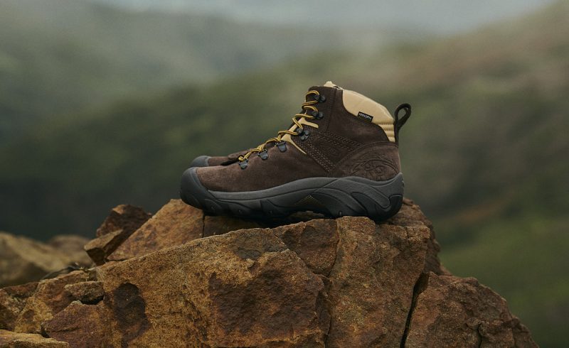 KEEN M PyreneesXMountainResearch 1029399 PDP Lifestyle Horizontal 1 b03922ca e29f 4d1d 928a 36546908a8ed